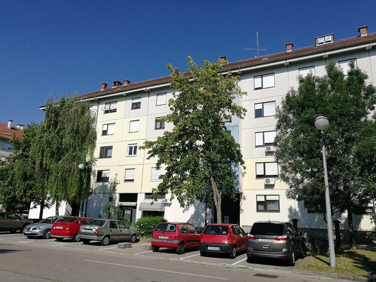 Mia Airport Studio Apartment - 0-24H Self Check In&Out - Parking On Site Velika Gorica Exterior photo